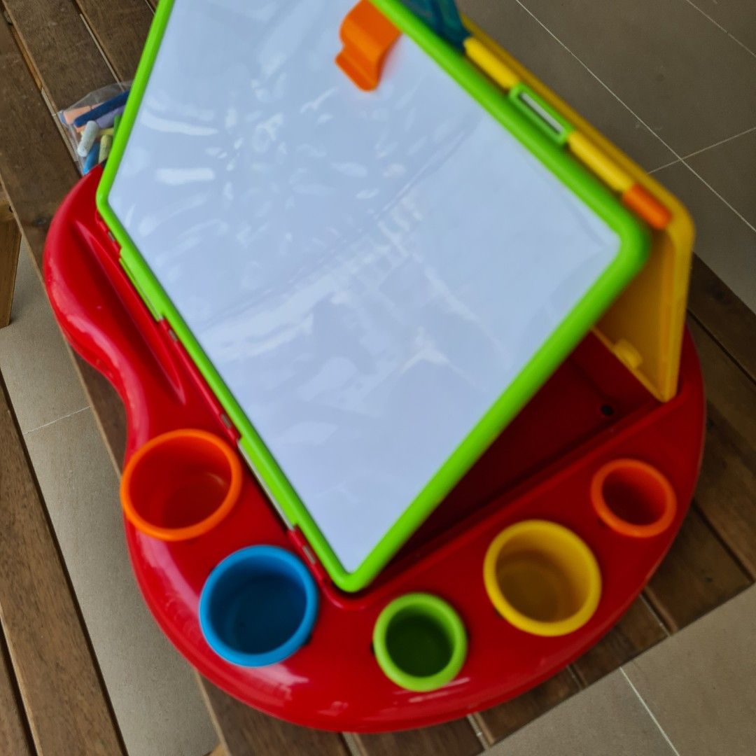 ELC tabletop art centre Whiteboard Blackboard, Hobbies & Toys, Stationery & Craft, Other