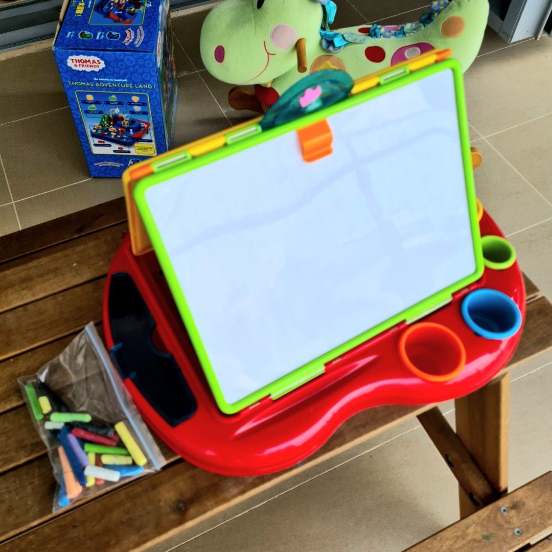 ELC tabletop art centre Whiteboard Blackboard, Hobbies & Toys, Stationery & Craft, Other