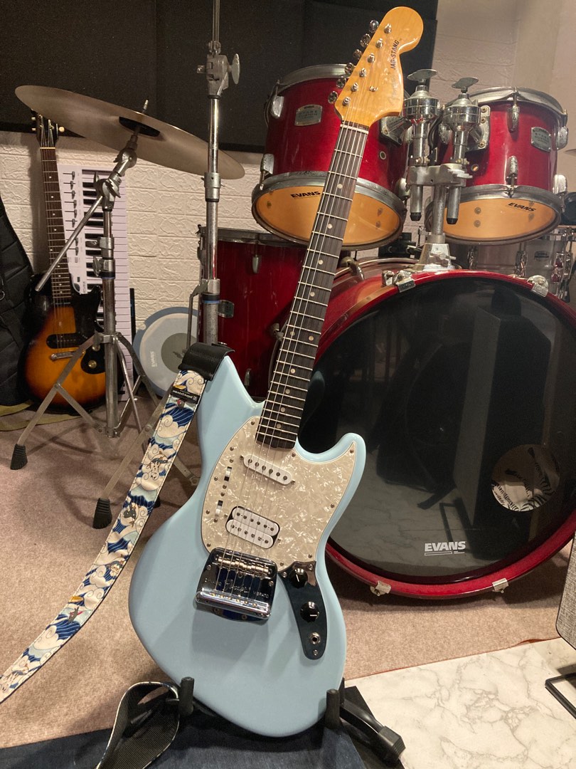 Fender JagStang MIM 2021, 興趣及遊戲, 音樂樂器 & 配件, 樂器 Carousell