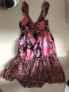 (Category: ) located in . Submitted by shopperholic21 (Listing ID 1226384075, Image 1). Description: .