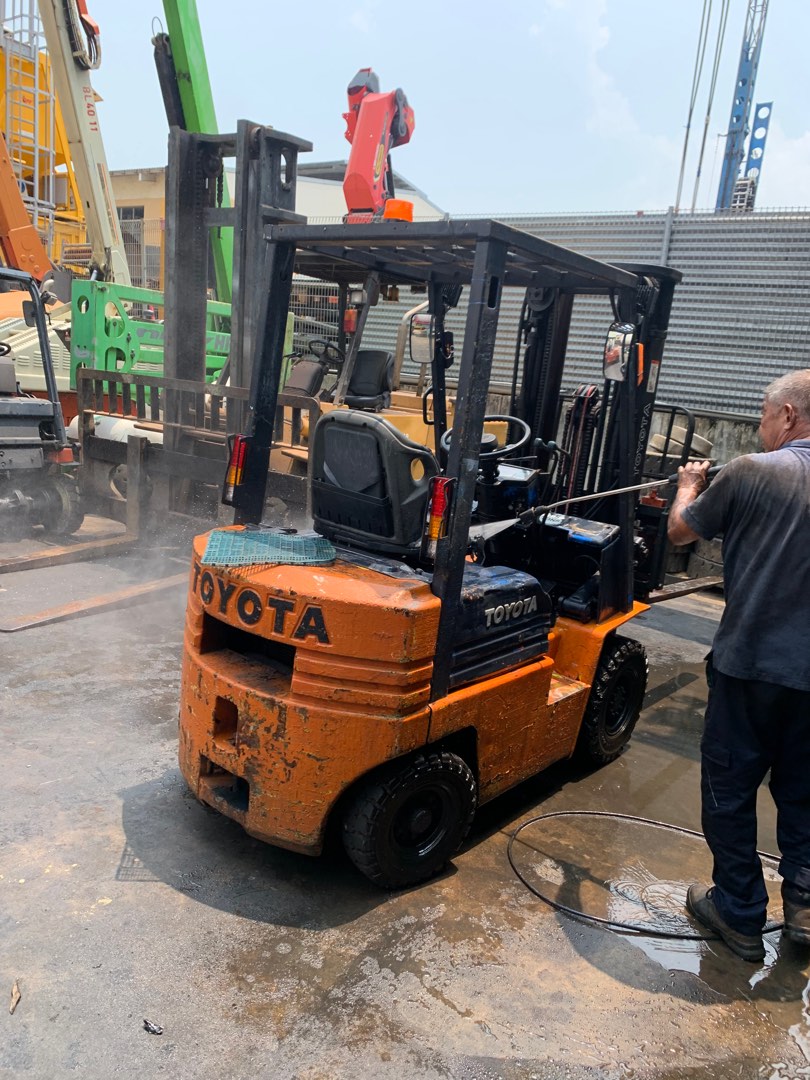 forklift Toyota 1.5tons, Cars, Specials on Carousell