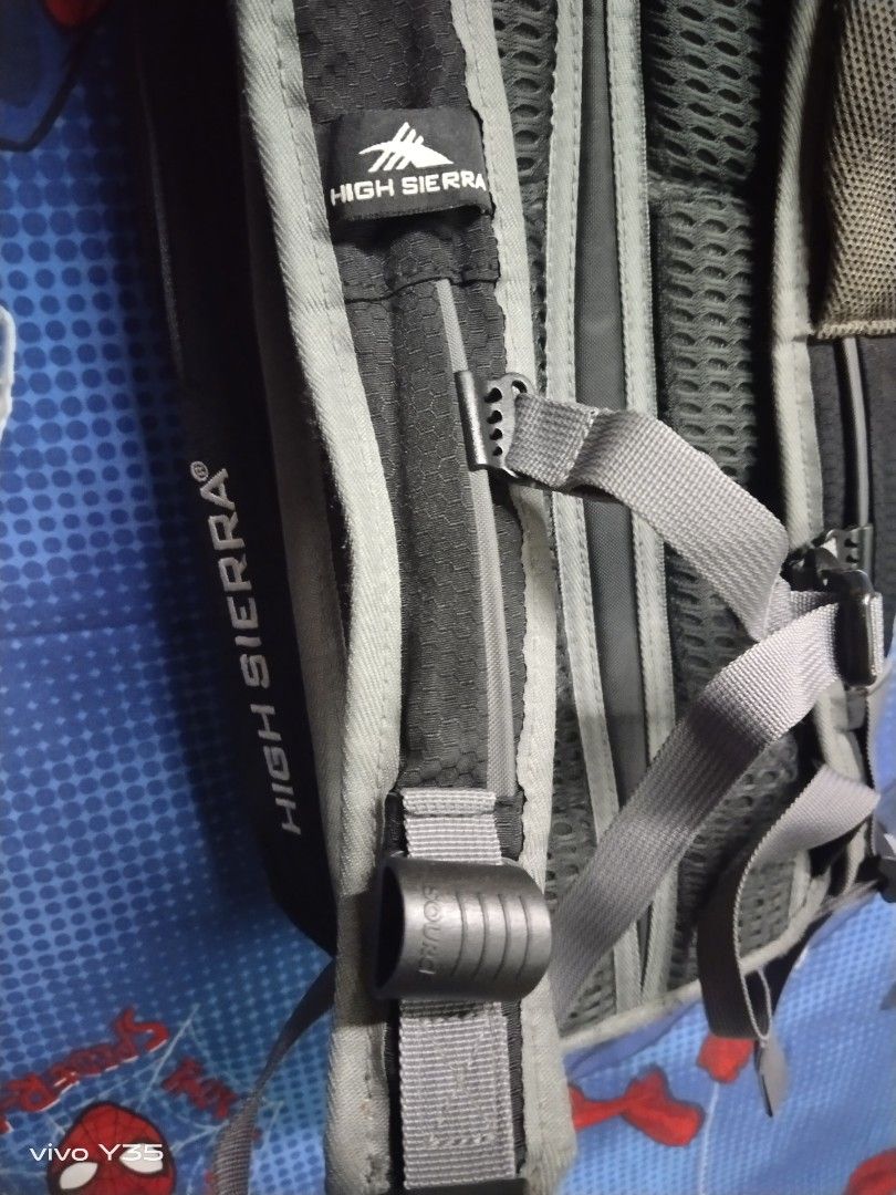 High sierra hydration pack, Men's Fashion, Bags, Backpacks on Carousell