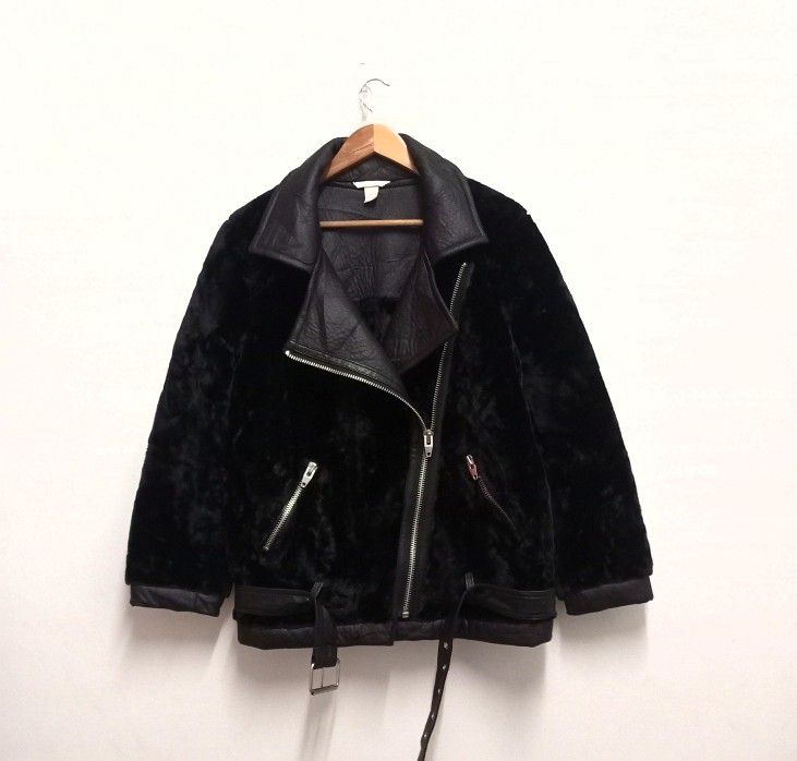 H&m faux 2025 fur biker jacket