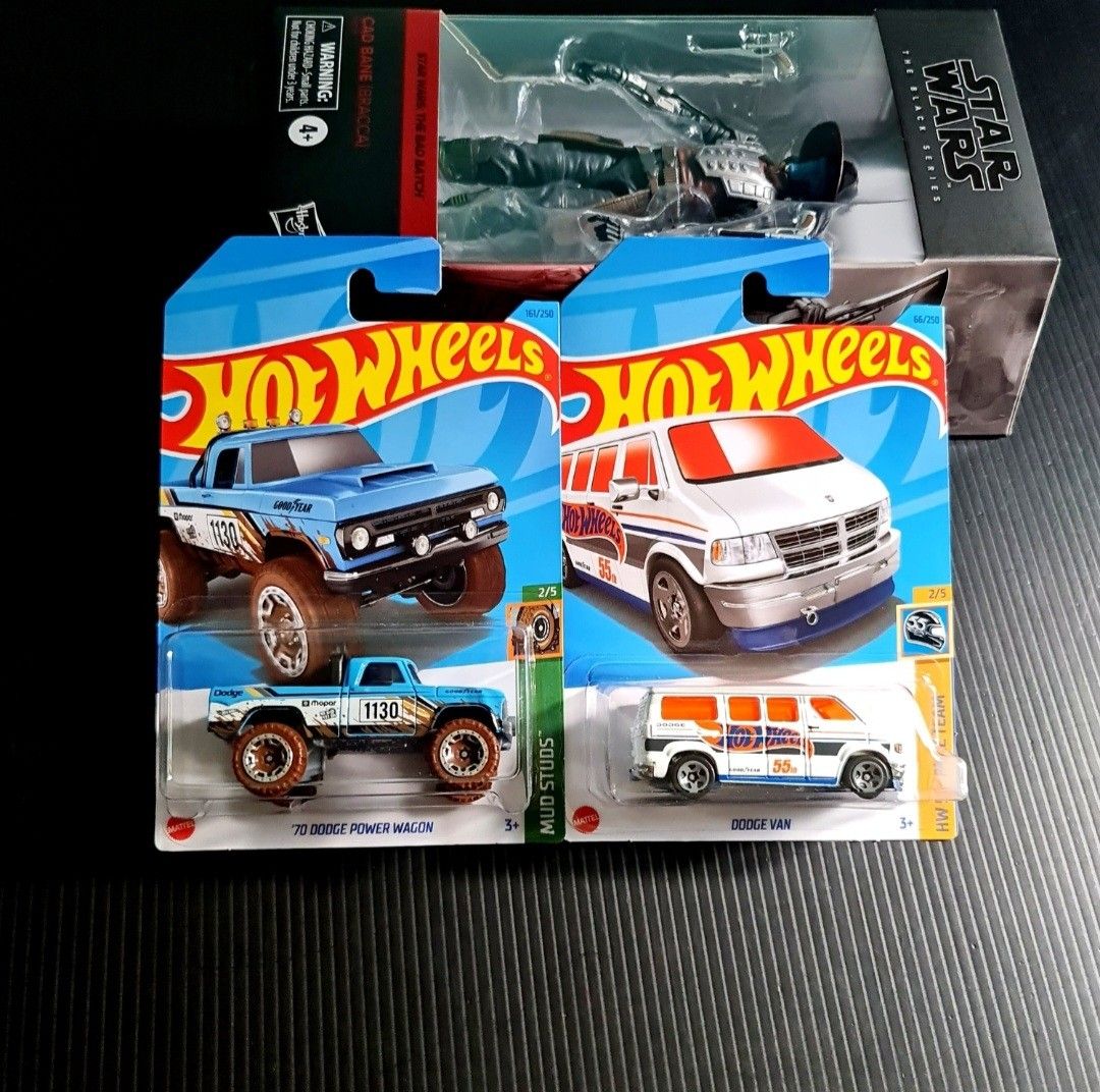 Hot Wheels '70 Dodge Power Wagon, 55th Good Year Dodge Van Hotwheels