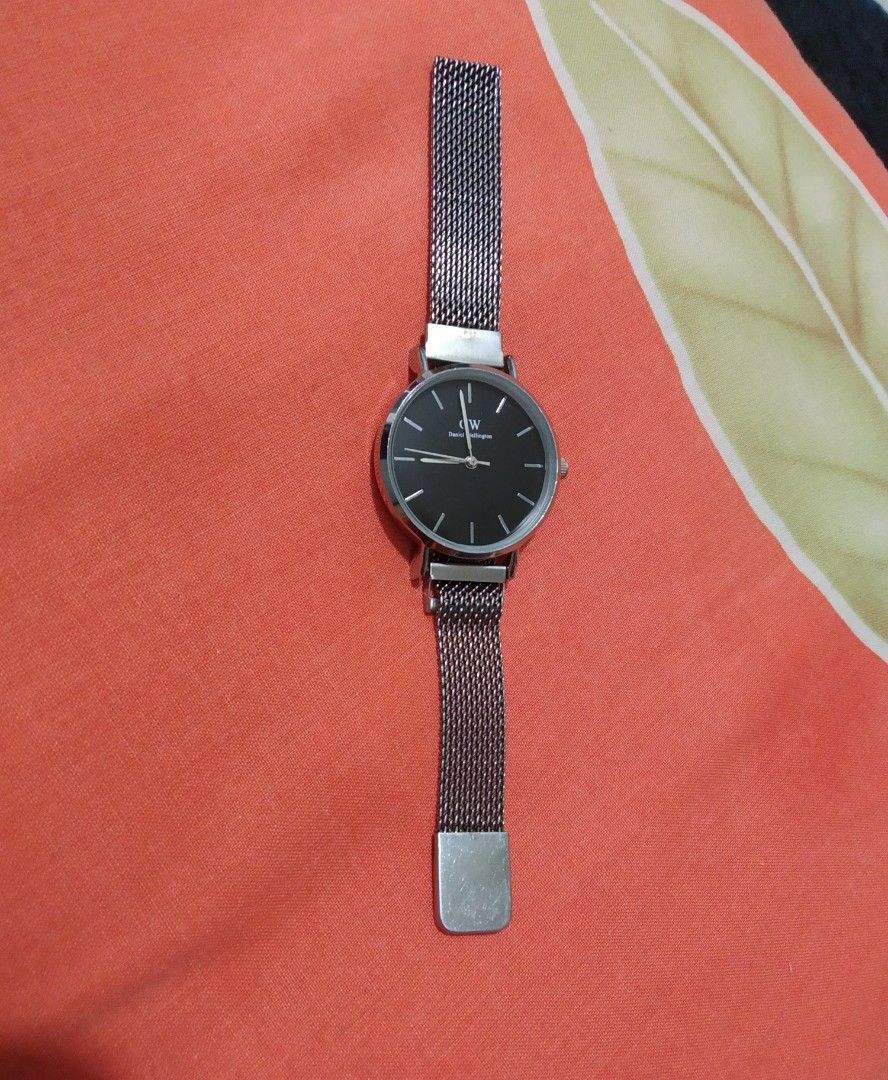 Jam WD tali rantai