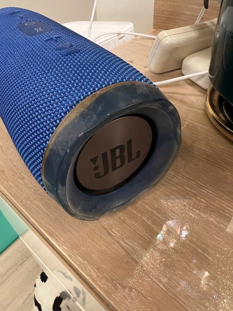 JBL speaker charge 3, 音響器材, 可攜式音響設備 Carousell
