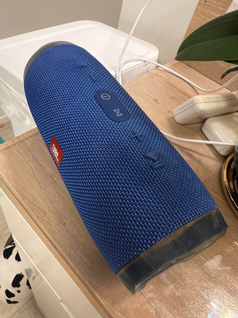 JBL speaker charge 3, 音響器材, 可攜式音響設備 Carousell