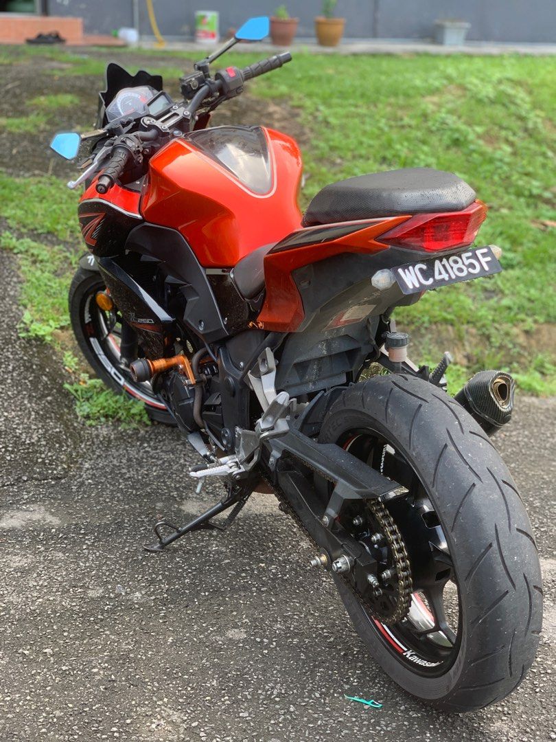 Kawasaki Z250, Motorbikes on Carousell
