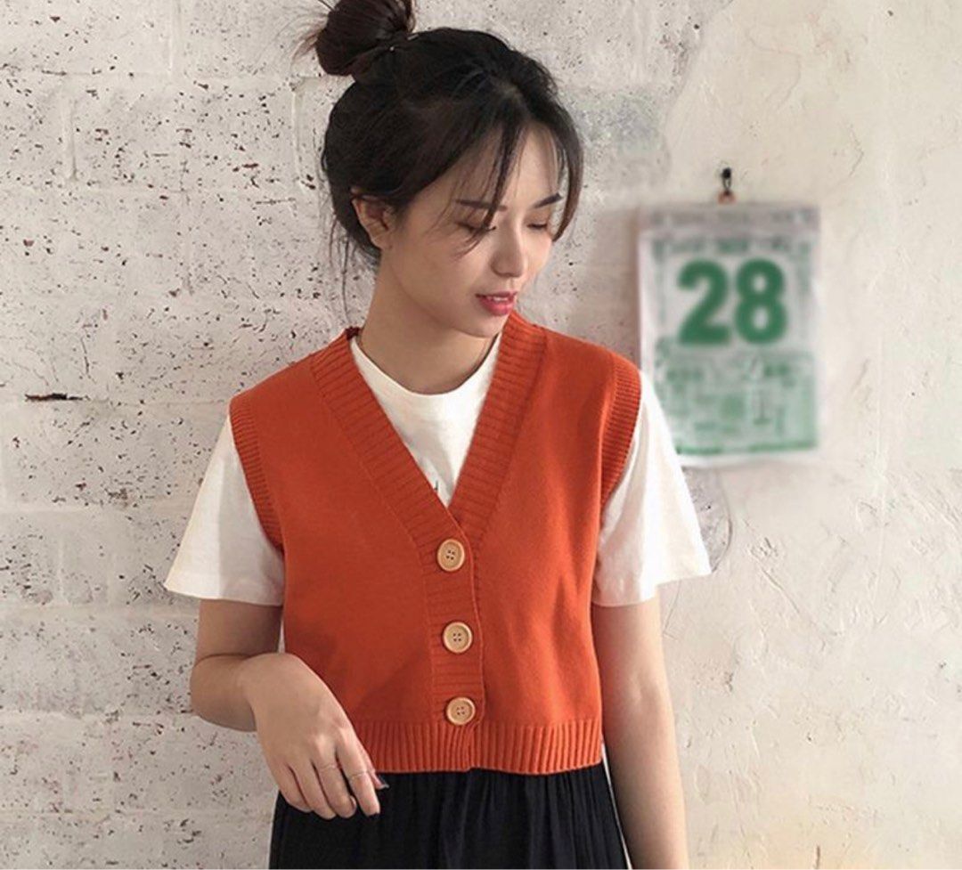 Korean vest, Women's Fashion, Tops, Other Tops on Carousell
