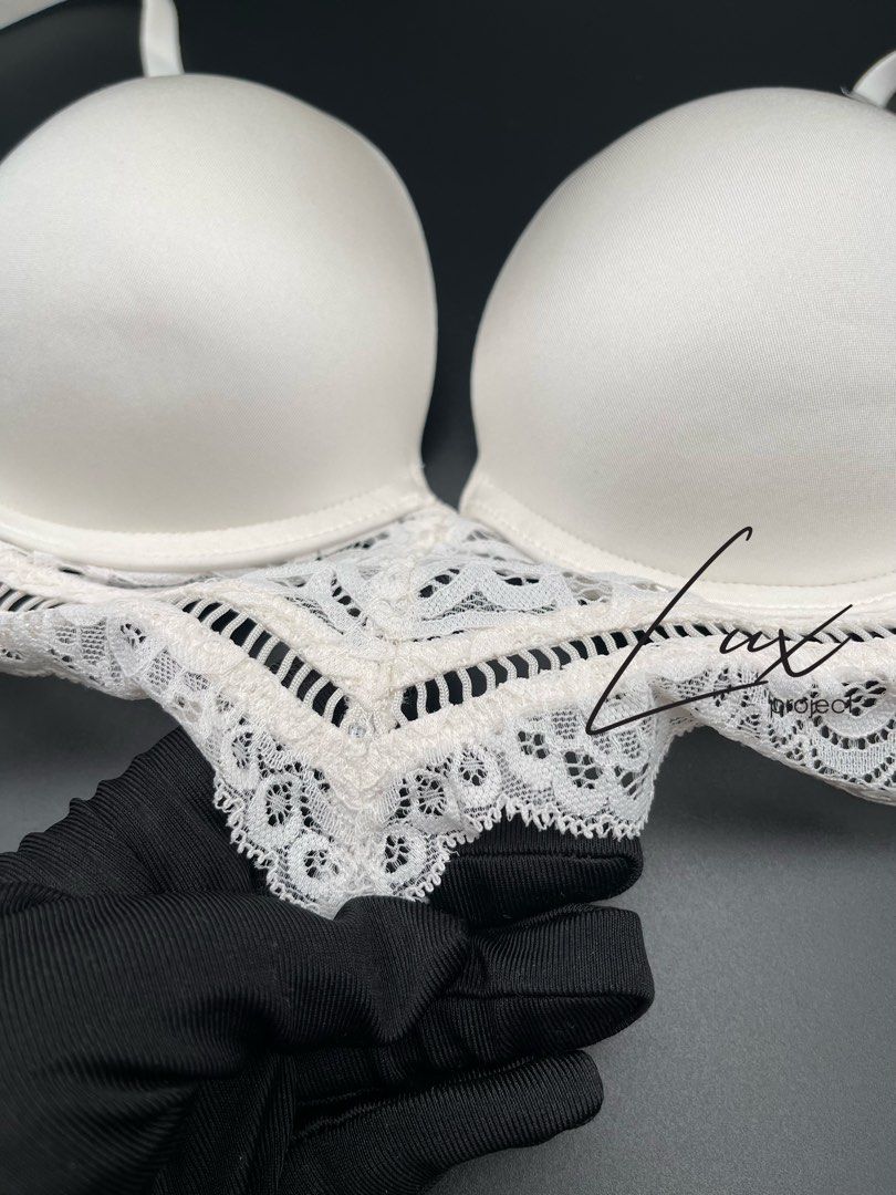 Buy La Senza White Under Wired Padded HELLO SUGAR Push Up Bra for Women  Online @ Tata CLiQ Luxury