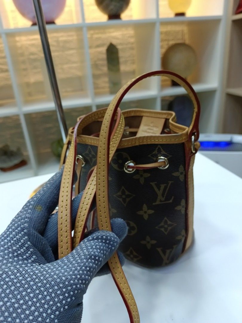 🛑Louis Vuitton Mini Noe Lv Monogram Bucket Bag, Luxury, Bags & Wallets on  Carousell