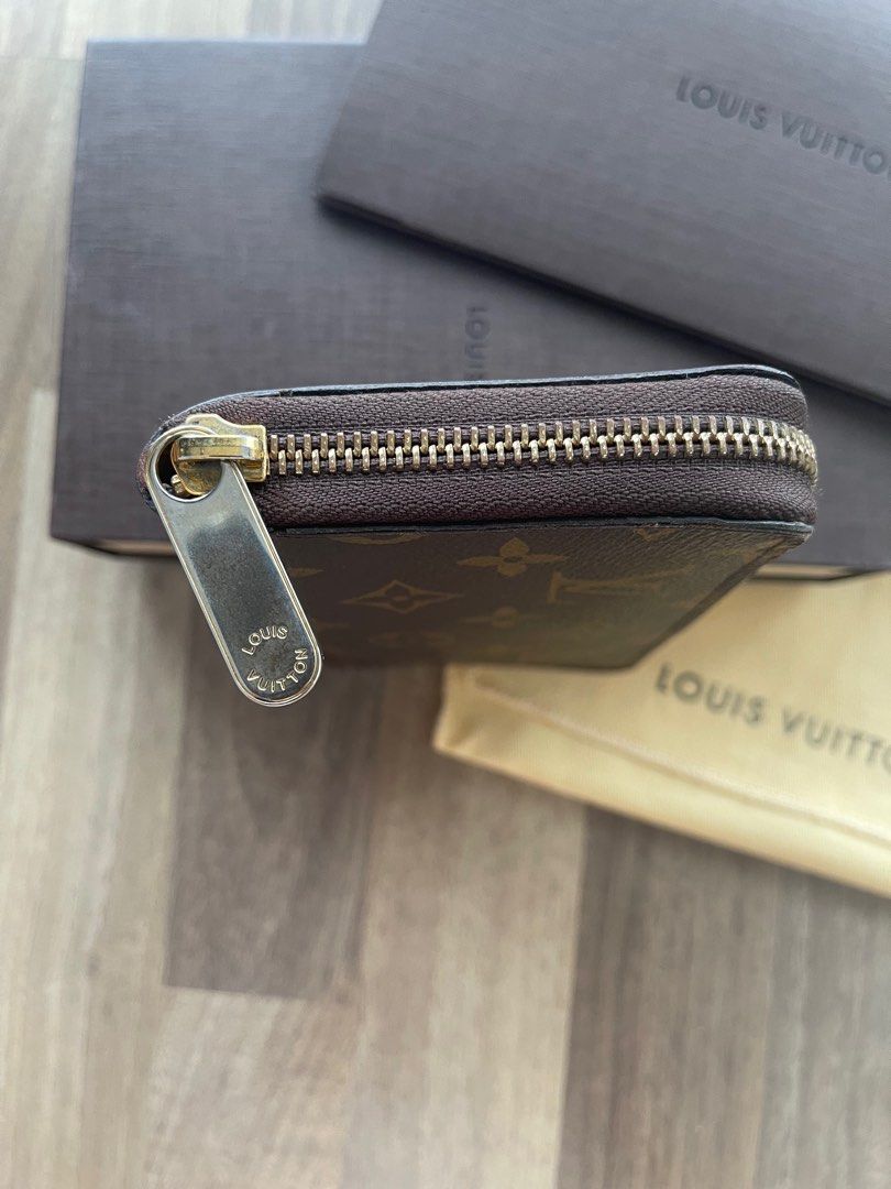 Louis Vuitton Zippy Compact Wallet - Review 