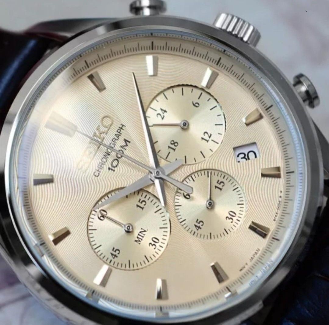 Lowest Price Seiko SSB293 Men s Chronograph Champagne Beige Dial