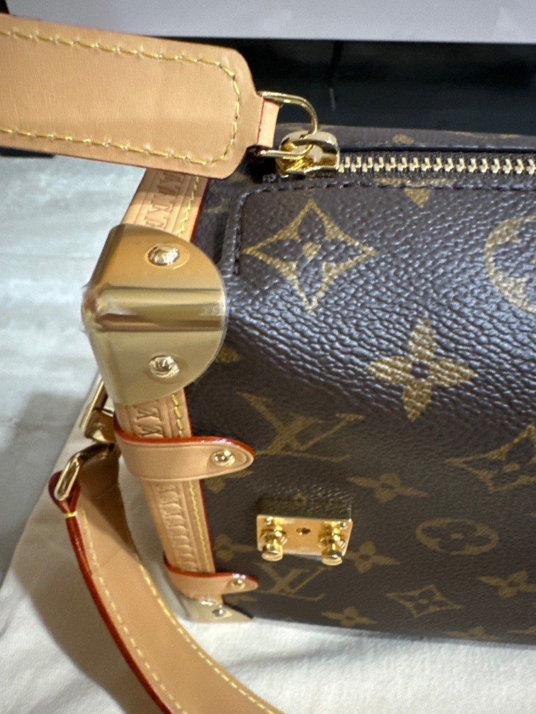 Pre-Owned Louis Vuitton Side Trunk Bag 211470/15