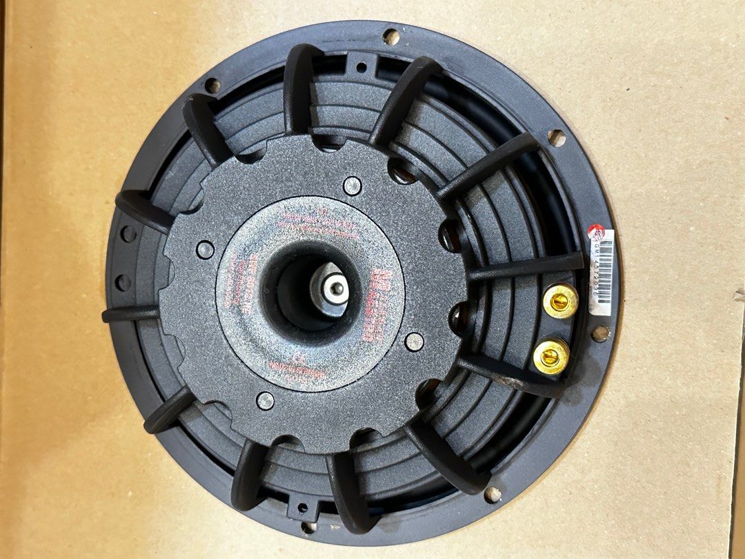 Maestro and Ground Zero Car Audio Speaker system and subwoofer, Car