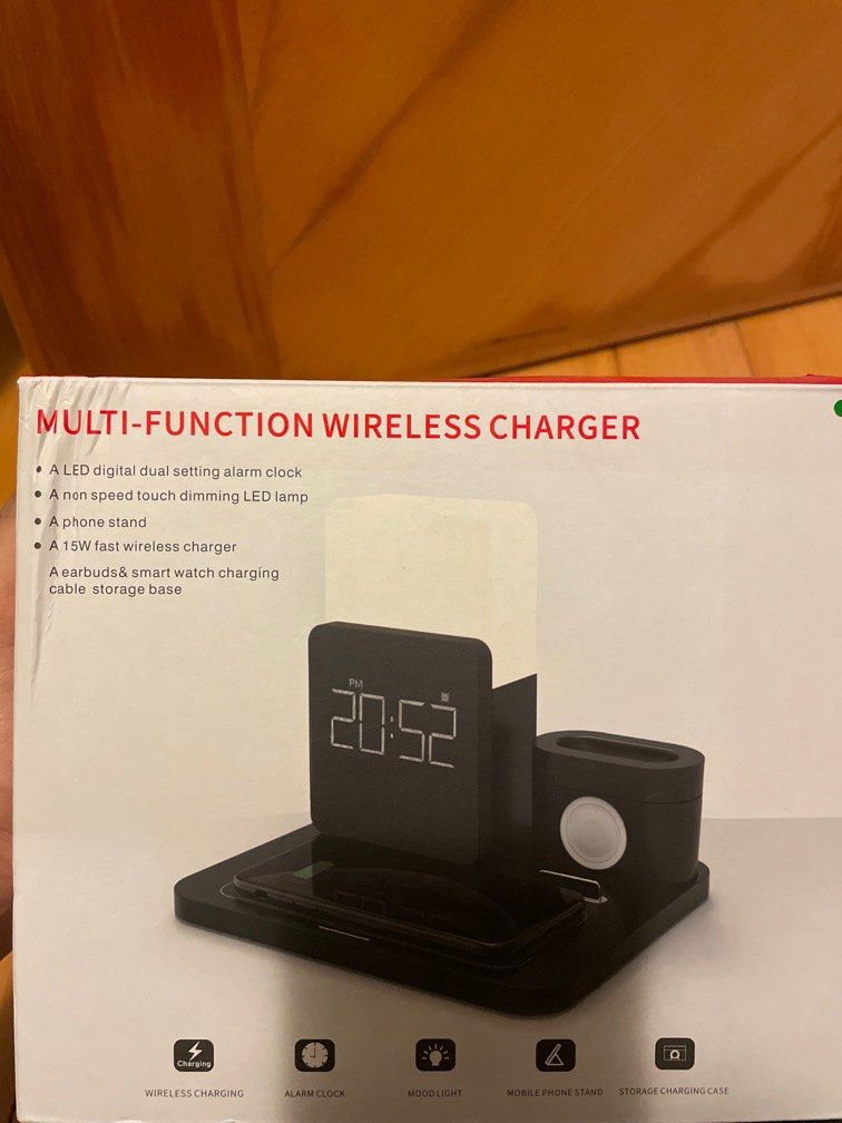 Multi-function wireless charger （分類：充電器及電線）位於 Hong Kong。 由 ________11111 提交（商品編號 1226440235，圖片 1）。簡介： 抽獎抽番嚟 拆開拎過岀嚟睇過 試過唔啱用放岀嚟 Spec: Charging Station 15 W Output Power Wireless Charging Station MSDS UN38.3 RoHs Fast Wireless Charging 5 in 1 Digital Clock For Apple Watch Cellphone AirPods 2 / AirPods Pro。