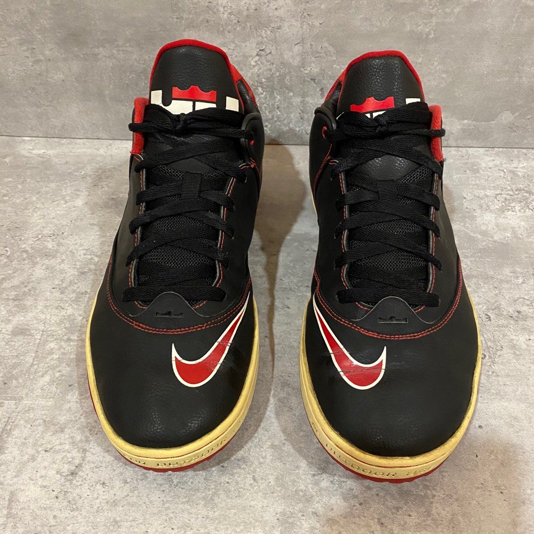 Lebron james discount shoes uk