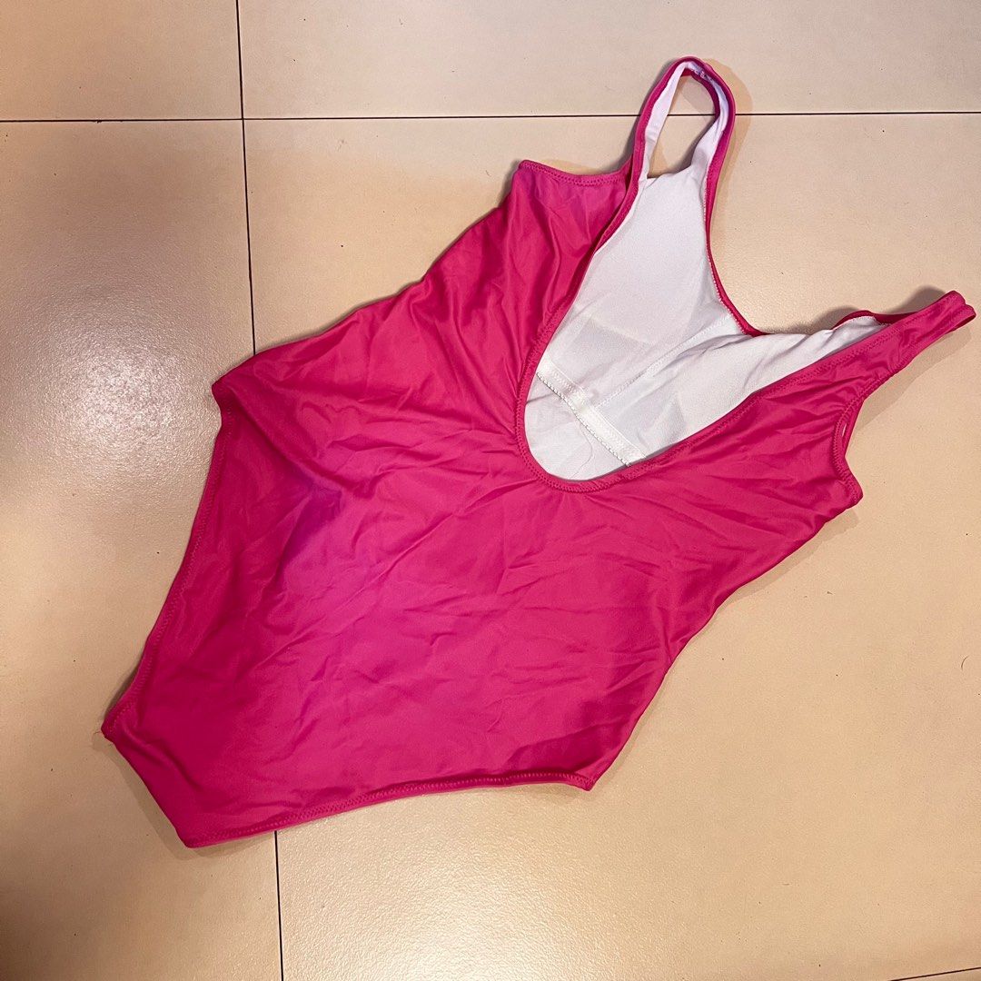 Oncepiece swimsuit (Category: Bikinis & Swimsuits) located in Quezon City. Submitted by cheverloo (Listing ID 1226406840, Image 2). Description: Fit to S-M frame. Used once. Like new. Padded..