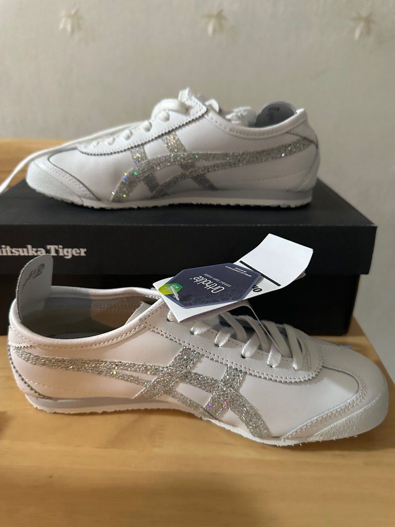 onitsuka tiger japan only model