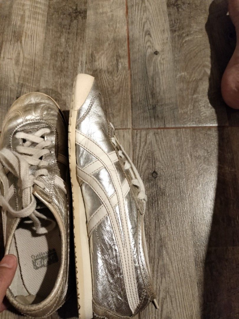 onitsuka tiger silver