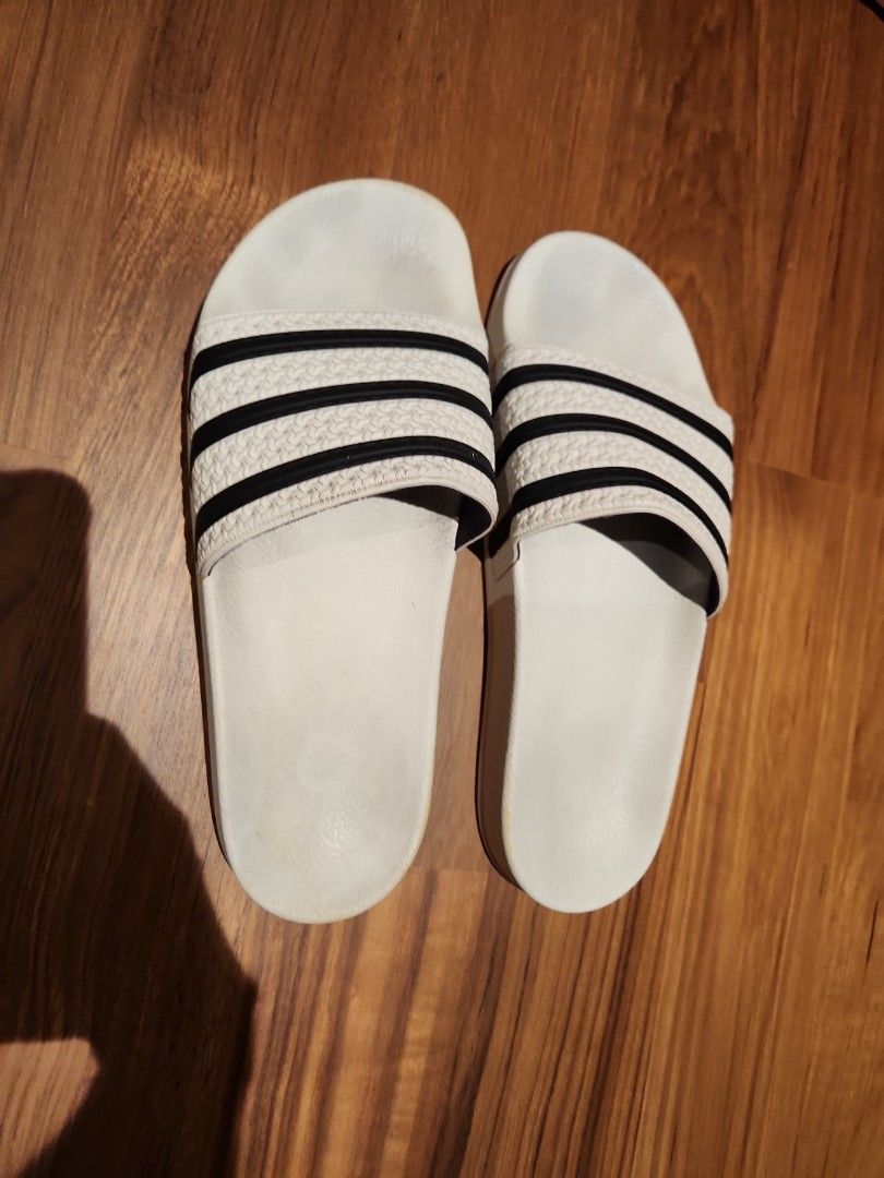 Original Adilette slides, Men's Fashion, Footwear, Flipflops and Slides on  Carousell