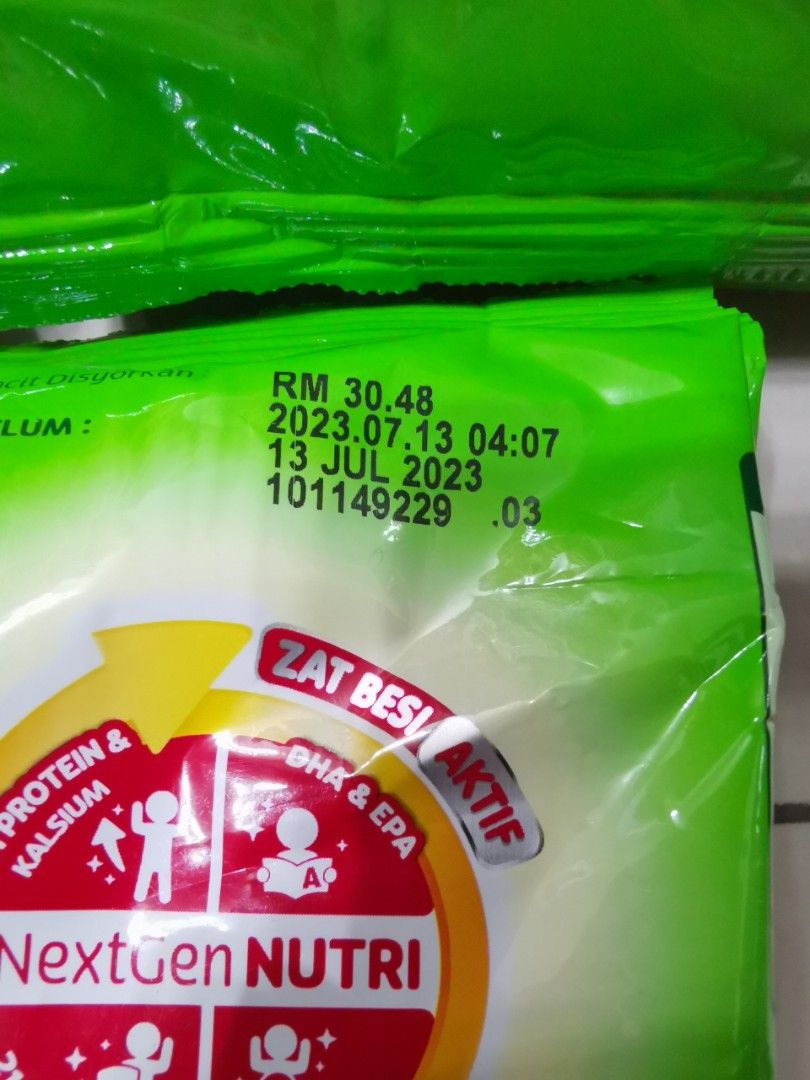 Original Asli flavor Dugro Step 5 milk powder 850G. Expire 13 JUL 2023