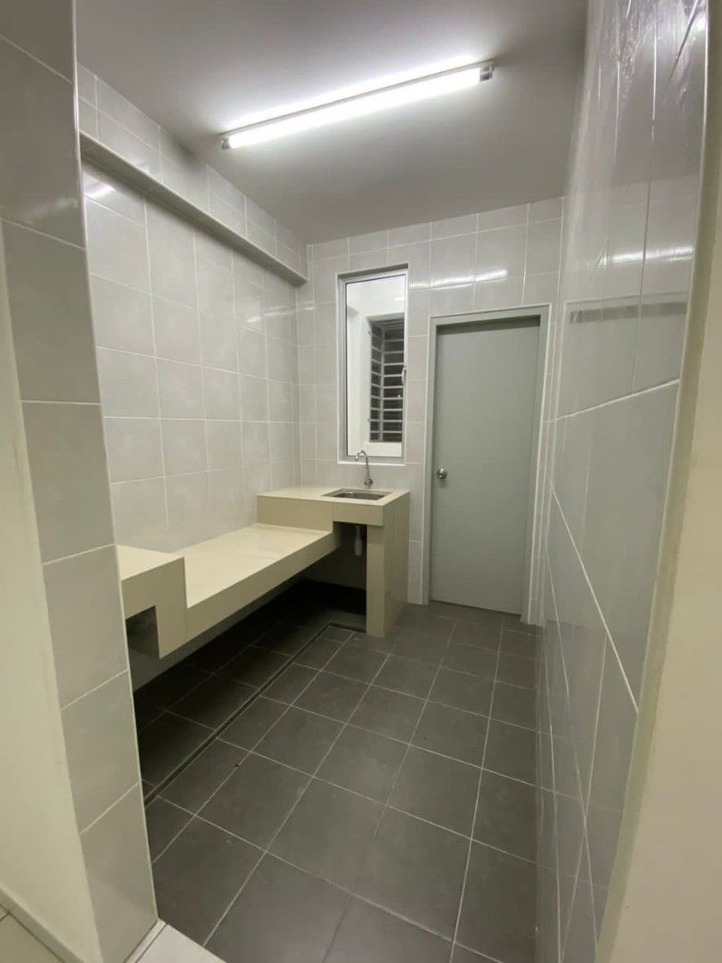 PELANGI APARTMENT B, Taman Emas, Dengkil, Property, Rentals on Carousell