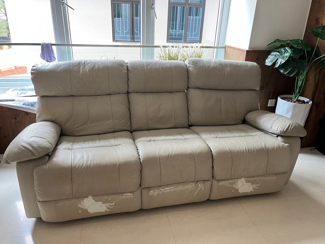 Picket and rail recliner leather sofa, Furniture & Home Living