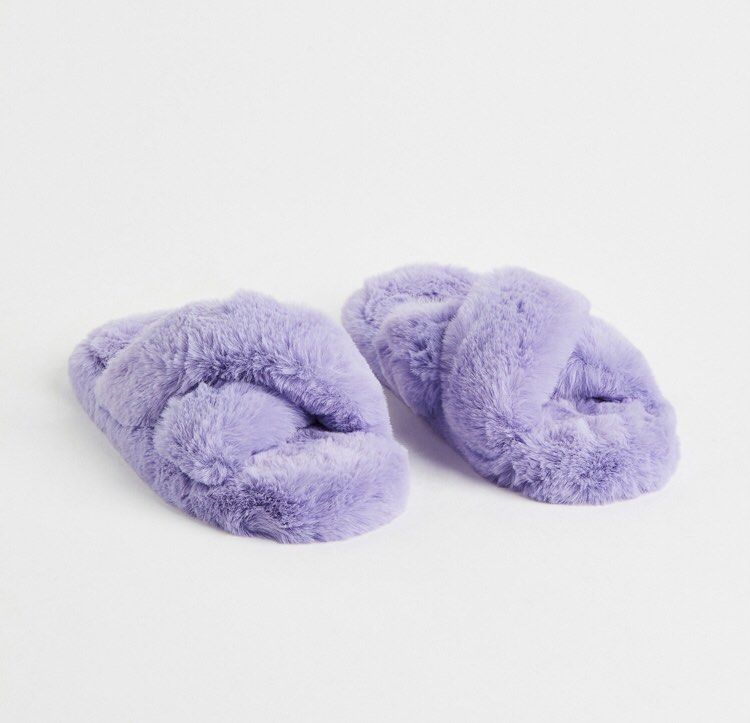 Purple fluffy fur bedroom slippers