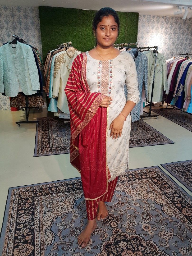 Rayon Kurti comes with Straight Cut Pants Dupatta Punjabi Suit