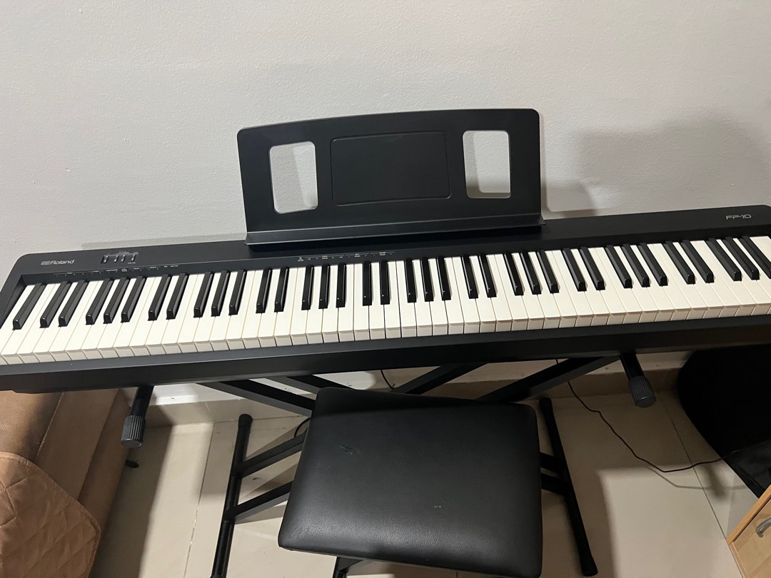 Roland f10 hotsell digital piano