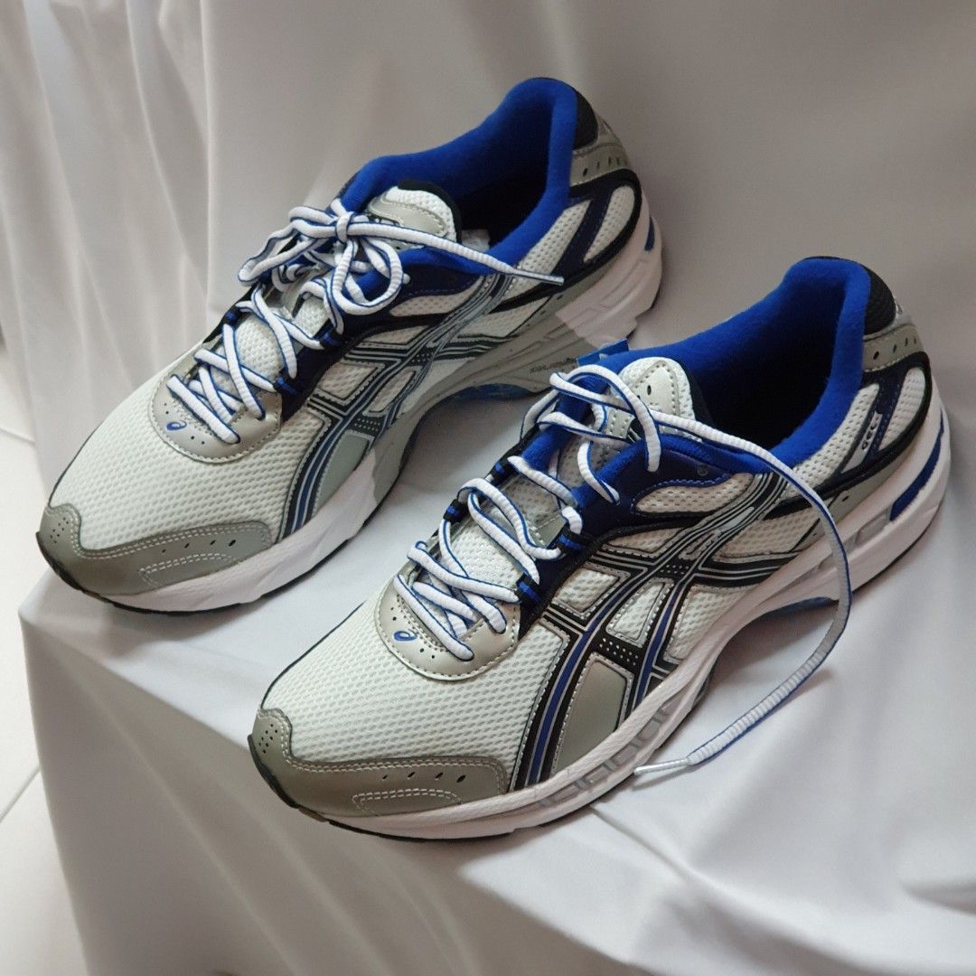 asics pro running shoes
