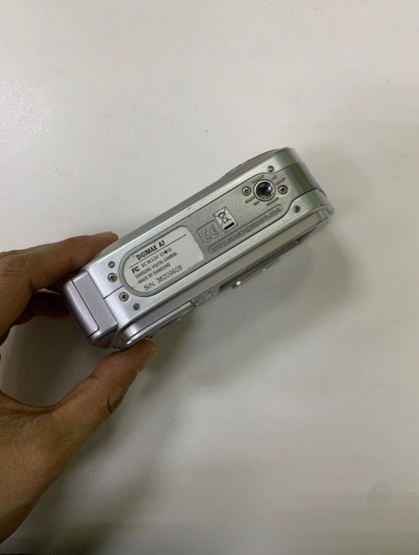 SAMSUNG DIGIMAX A7, Photography, Cameras on Carousell