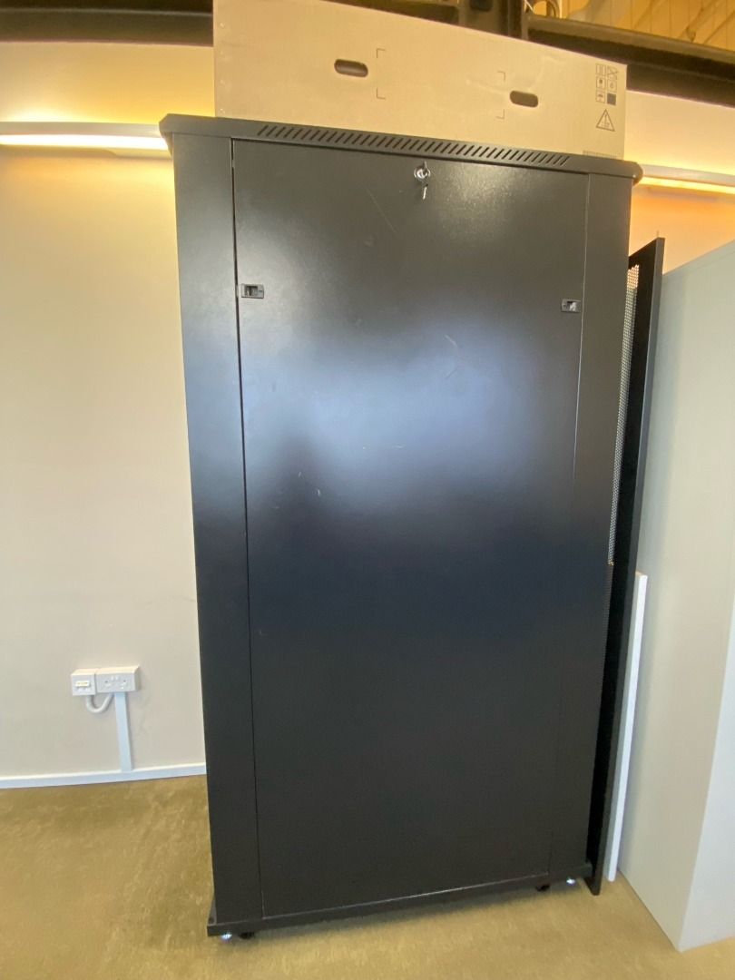 Server Rack, Computers & Tech, Parts & Accessories, Other Accessories ...