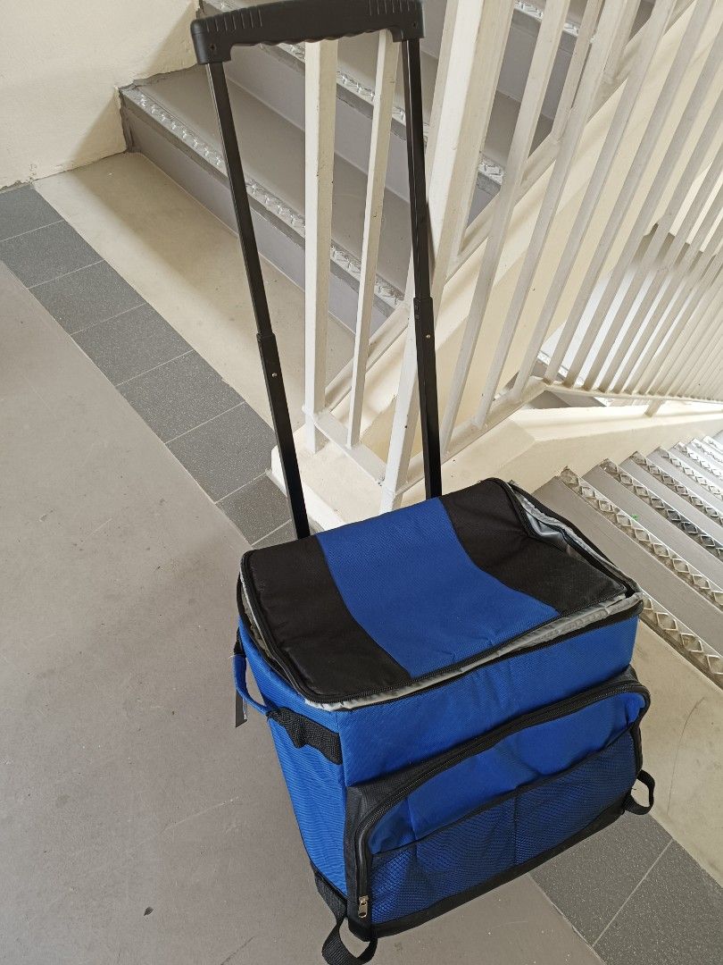 Smith + Nobel folding cooler trolley bag, Hobbies & Toys, Travel