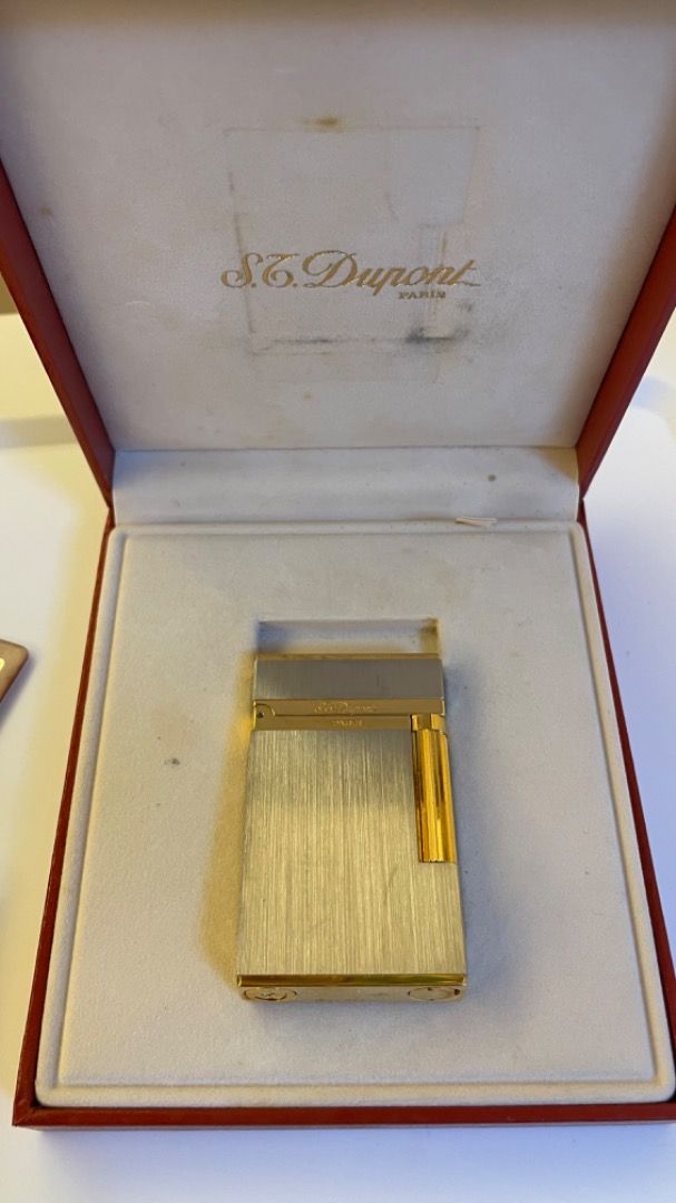 ST Dupont lighter, 興趣及遊戲, 收藏品及紀念品, 古董收藏 Carousell