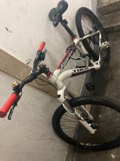 （分類：）位於 。 由 L.A.9 提交（商品編號 1226398001，圖片 1）。簡介： 。