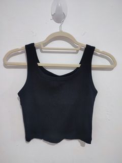 Uniqlo tank top