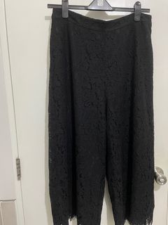 Warehouse Black Lace Culottes Size 2XL