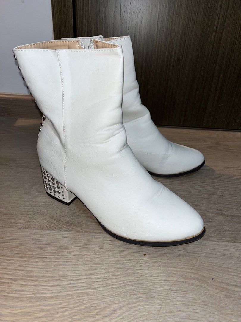 White Boots Fashion Nova US9