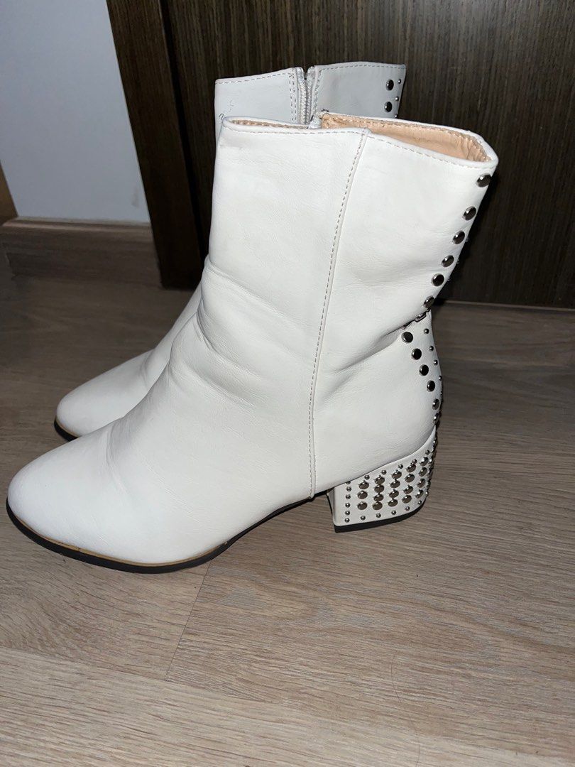 White Boots Fashion Nova US9