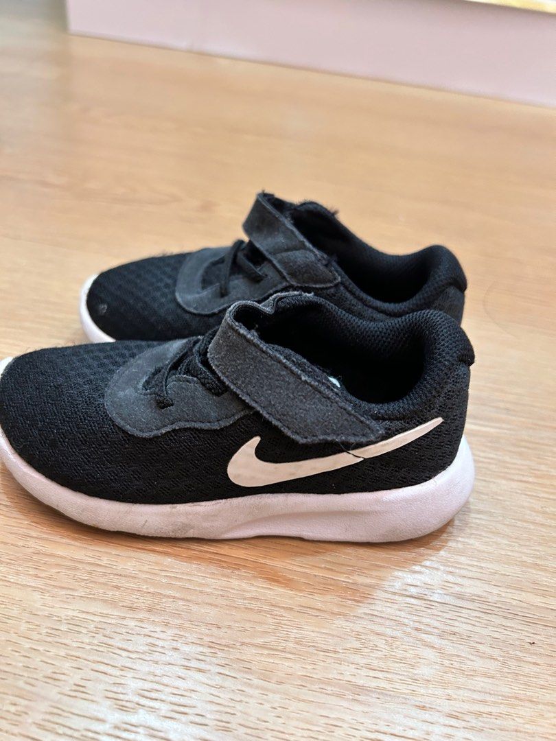 Nike shoes under $10 store
