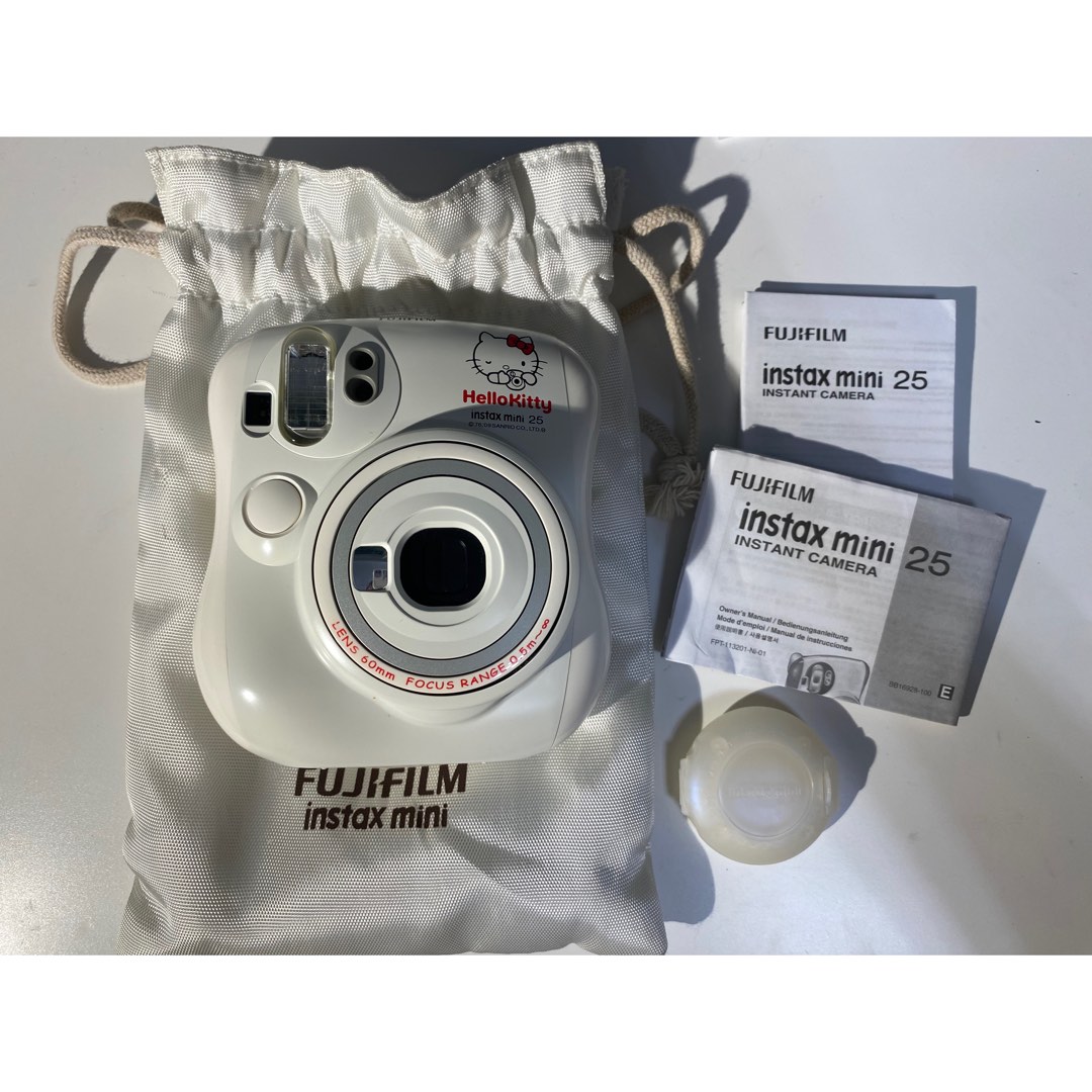 ◾️美品 限定版◾️FUJIFILM instax mini 赤黒い HELLO KITTY
