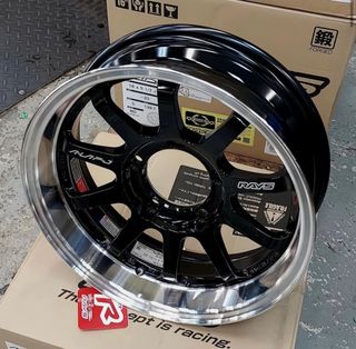（分類：）位於 。 由 rims_tyres_670 提交（商品編號 1226664201，圖片 1）。簡介： 。