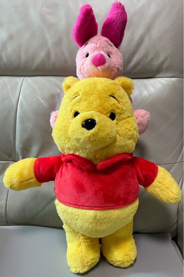 全新正版有牌#Winnie The Pooh 連豬仔#piglet 大公仔, 興趣及遊戲