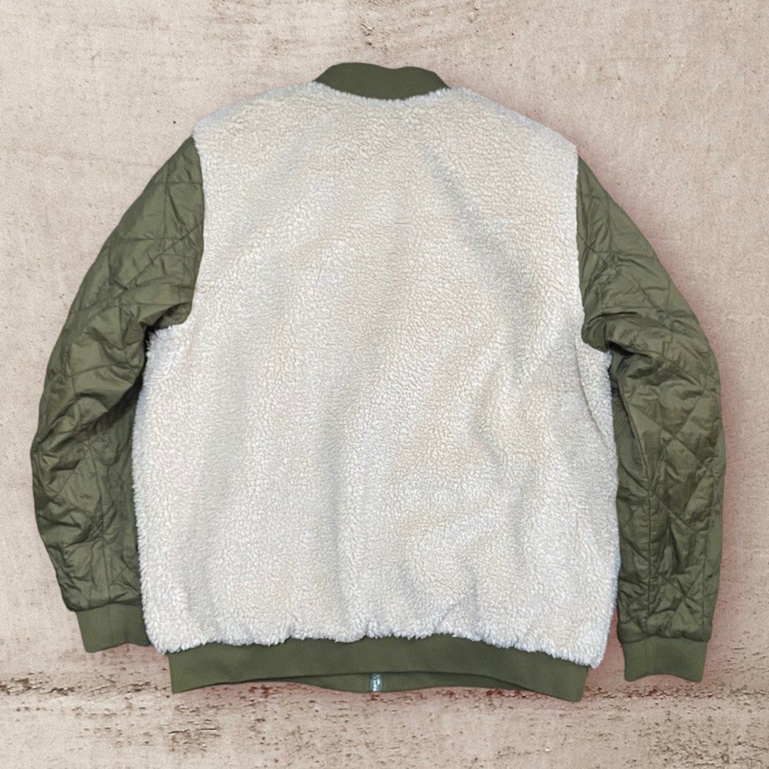 Aigle Thermolite Reversible Bomber Jacket Womens (Category: Coats, Jackets and Outerwear) located in Pasig City. Submitted by asmus19 (Listing ID 1226574972, Image 3). Description: Aigle Thermolite Reversible Bomber Jacket Womens Size 36 Fit small women Chest width 21.5 inches Length 24 Shoulder 16 Sleeve length 24 inches Color Olive Green Excellent Condition .