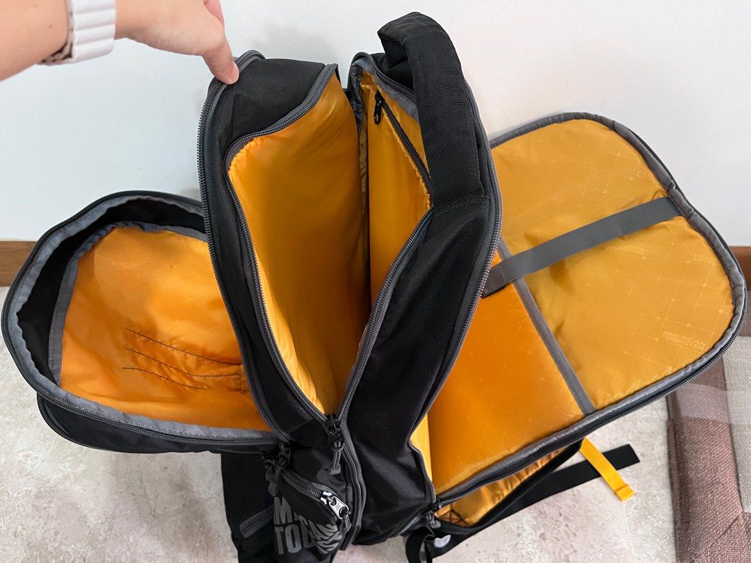 American tourister yeti 03 travel max 35 hotsell l laptop backpack
