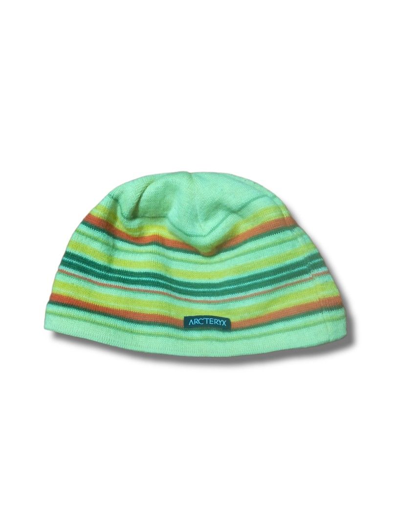 Arcteryx beanie arc'teryx (Category: Caps & Hats) located in Valenzuela. Submitted by rektasource.ph (Listing ID 1226631940, Image 1). Description: arcteryx beanie **true color is on the 2nd photo** color may vary due to lighting osfa on tag.