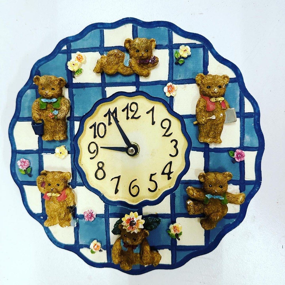 Bear clock ceramic, Furniture & Home Living, Home Decor, Other Home