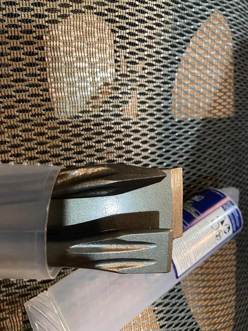 Bosch Bulldog SDS Plus Chisel set (Category: Home Improvement Tools & Accessories) located in Mandaluyong City. Submitted by r3hobby (Listing ID 1226641367, Image 3). Description: Bosch Bulldog 3pcs SDS Plus chisel set 1- starpoint twist 1- flat viper chisel 1- tile chisel Original. Made in Italy Not available in PH Original 30% longer life 15% more removal Last Price.